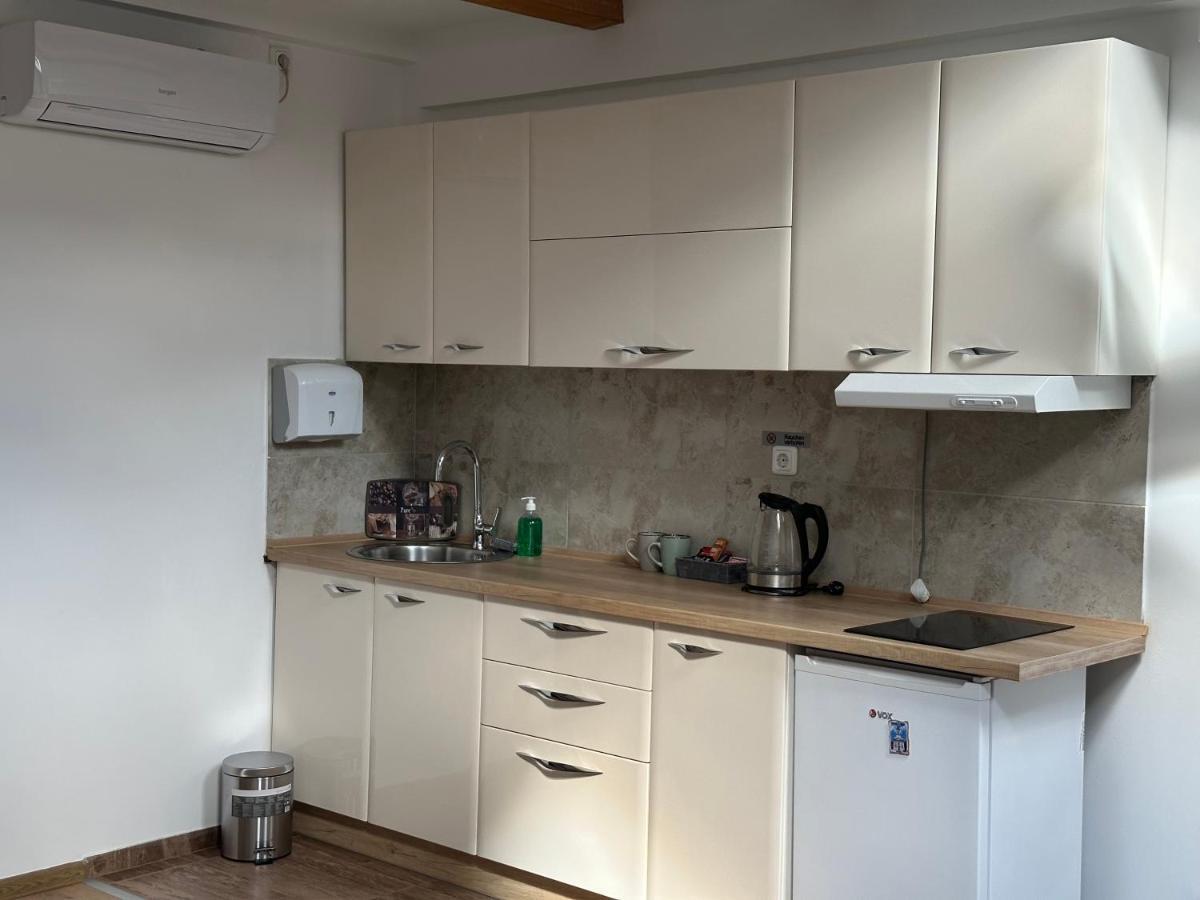 San Lux Dunavska Novi Sad Luaran gambar